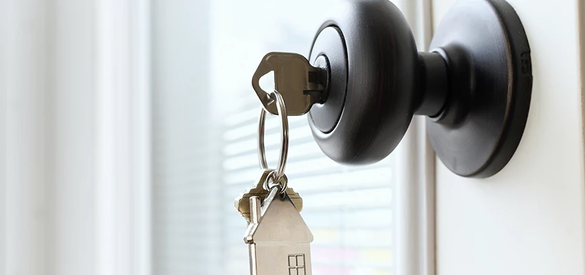 Bifold Door Knob Replacement in Lemon Hill, California