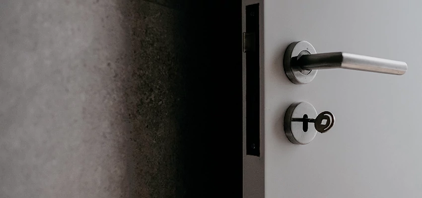 Front Door Handle Repair And Installation in Lemon Hill, CA