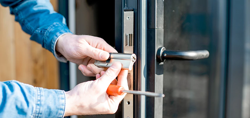 Eviction Locksmith For Lock Repair in Lemon Hill, CA