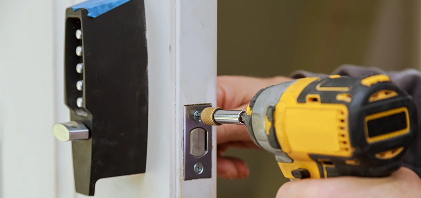 Eviction Locksmith For Key Duplication in Lemon Hill, California